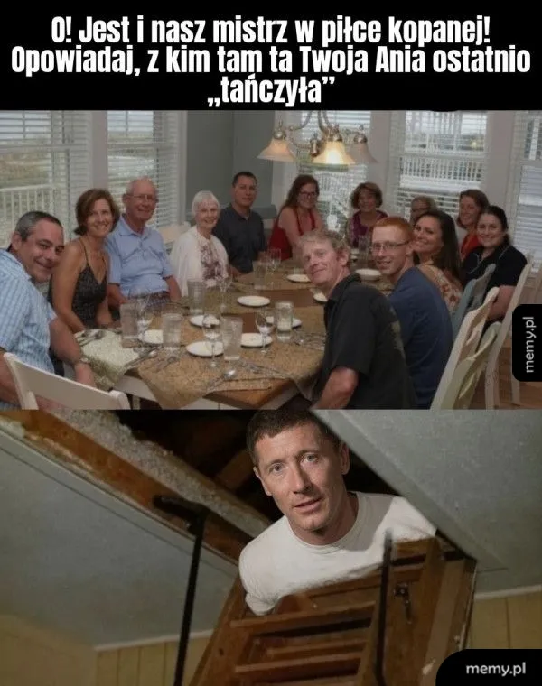 Grupa ludzi przy stole oraz mężczyzna wyglądający z góry schodów.