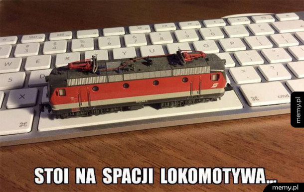 Stoi na spacji...
