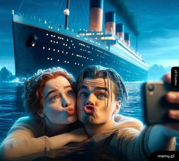 Jack i Rose robią sobie selfie smartfonem na tle tonącego Titanica
