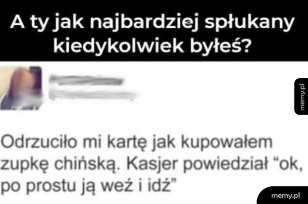 Mem z tekstem o skrajnej biedzie i odrzuconej karcie przy zakupie zupki chińskiej.