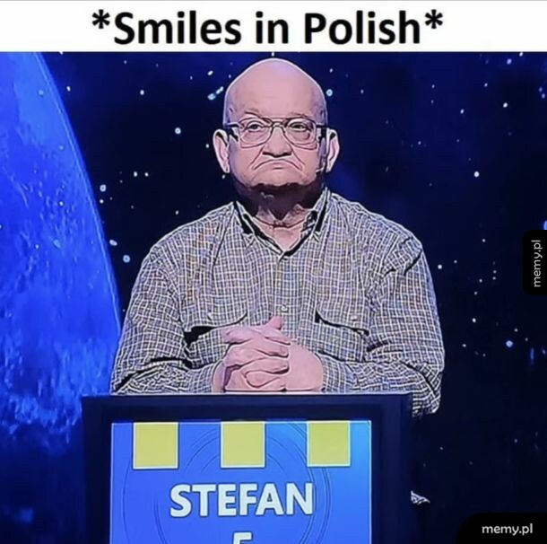 Mężczyzna o imieniu Stefan z zaciśniętymi ustami w teleturnieju